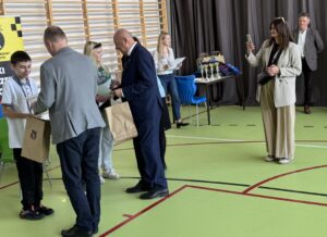 Wręczenie nagród i dyplomów zawodnikom w Turnieju