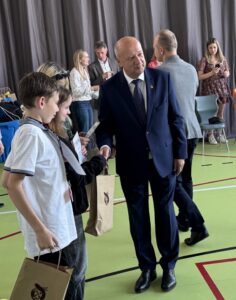 Wręczenie nagród i dyplomów zawodnikom w Turnieju