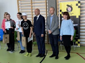 Wręczenie nagród i dyplomów zawodnikom w Turnieju